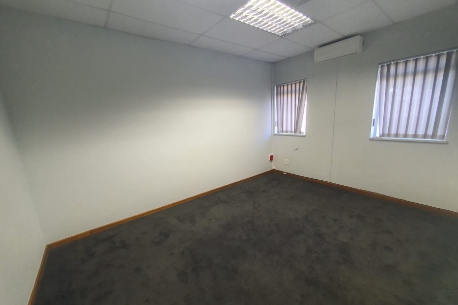 To Let commercial Property for Rent in Walmer Eastern Cape